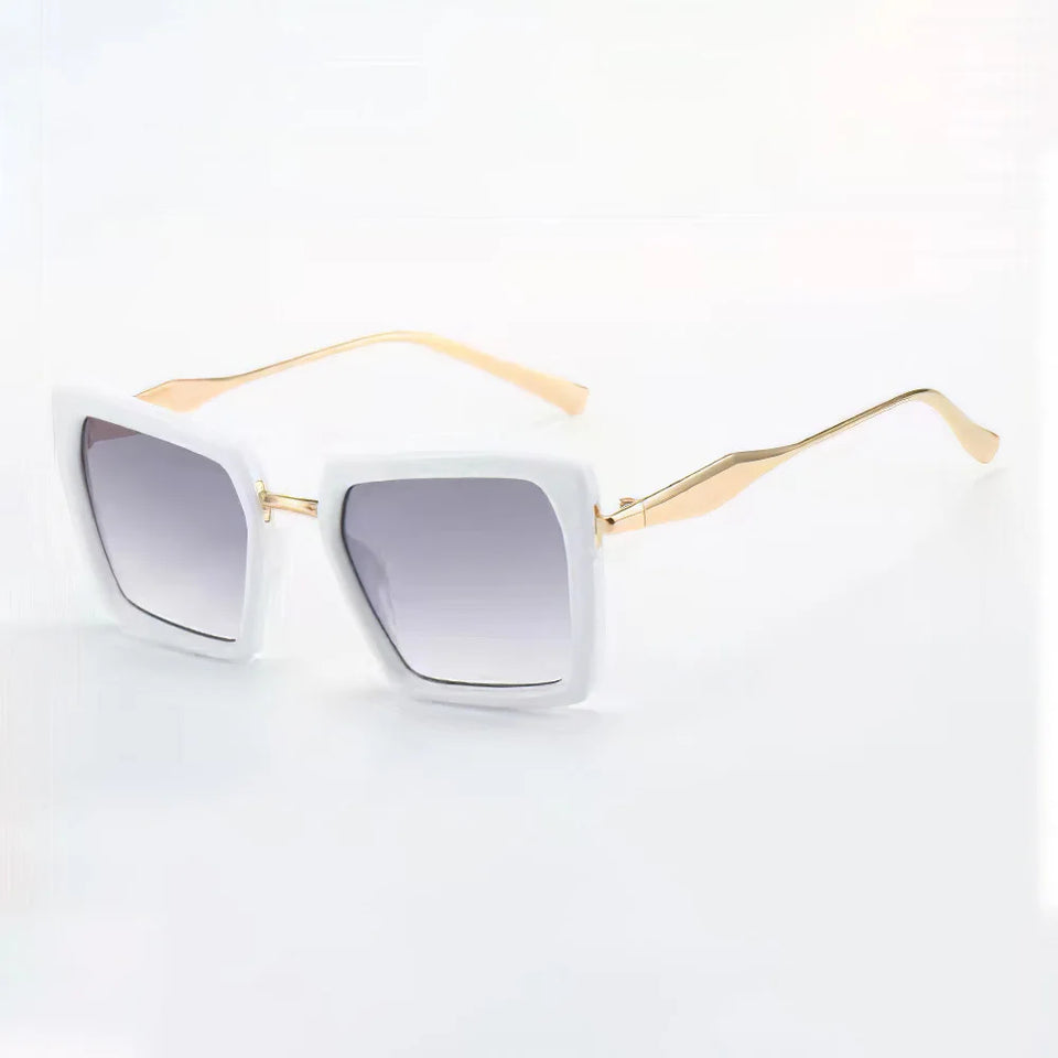 Vintage Sunglasses for Women Green Golden Fashionable Square Glasses High-end Feel Deep Green Lenses for Women Glasses